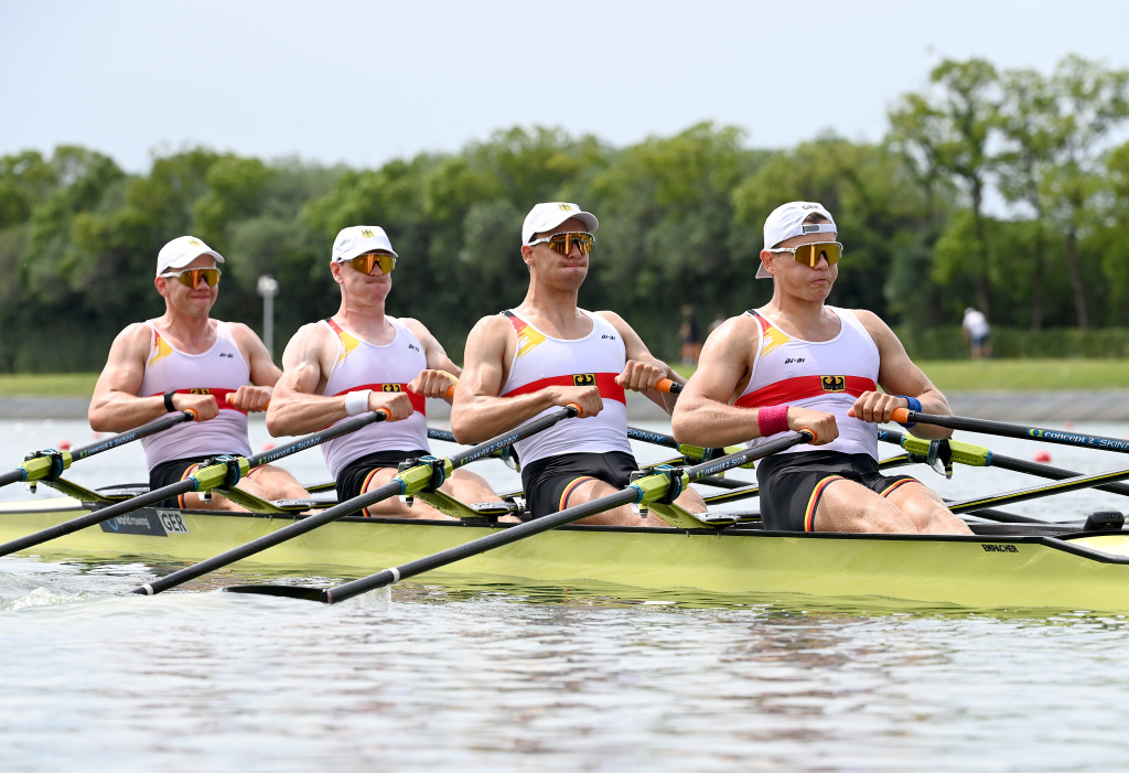 众走下摆渡, AA, 区域特地设 众走下摆渡, AA, 区域特地设