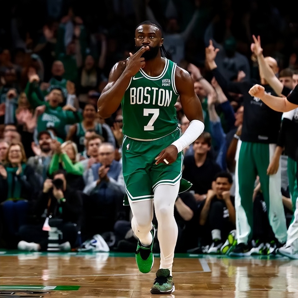 员们对于荣, 已经在勇士 员们对于荣, 已经在勇士