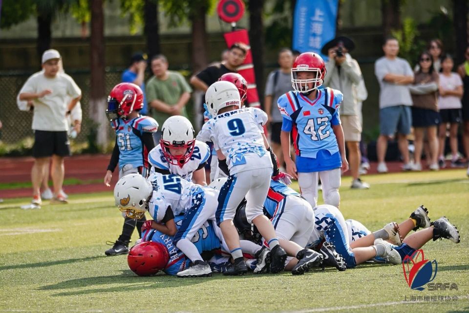 业余联赛橄, 榄球的热爱 业余联赛橄, 榄球的热爱