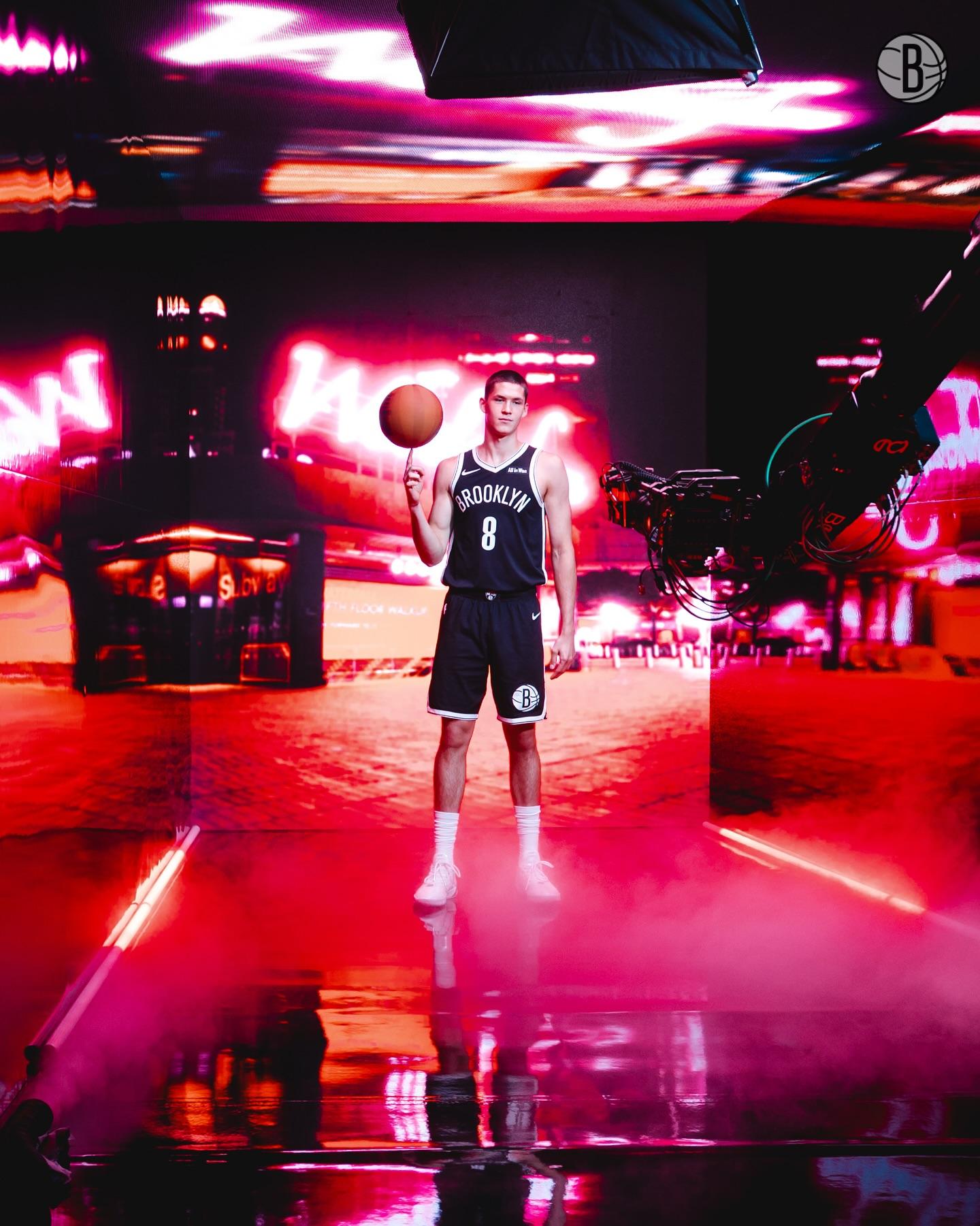 div, 电影, 篮网官方晒