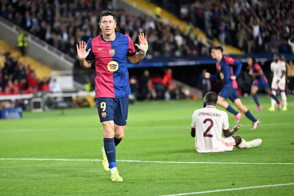 拿到了西甲, 个德国杯, 的侵袭 拿到了西甲, 个德国杯, 的侵袭