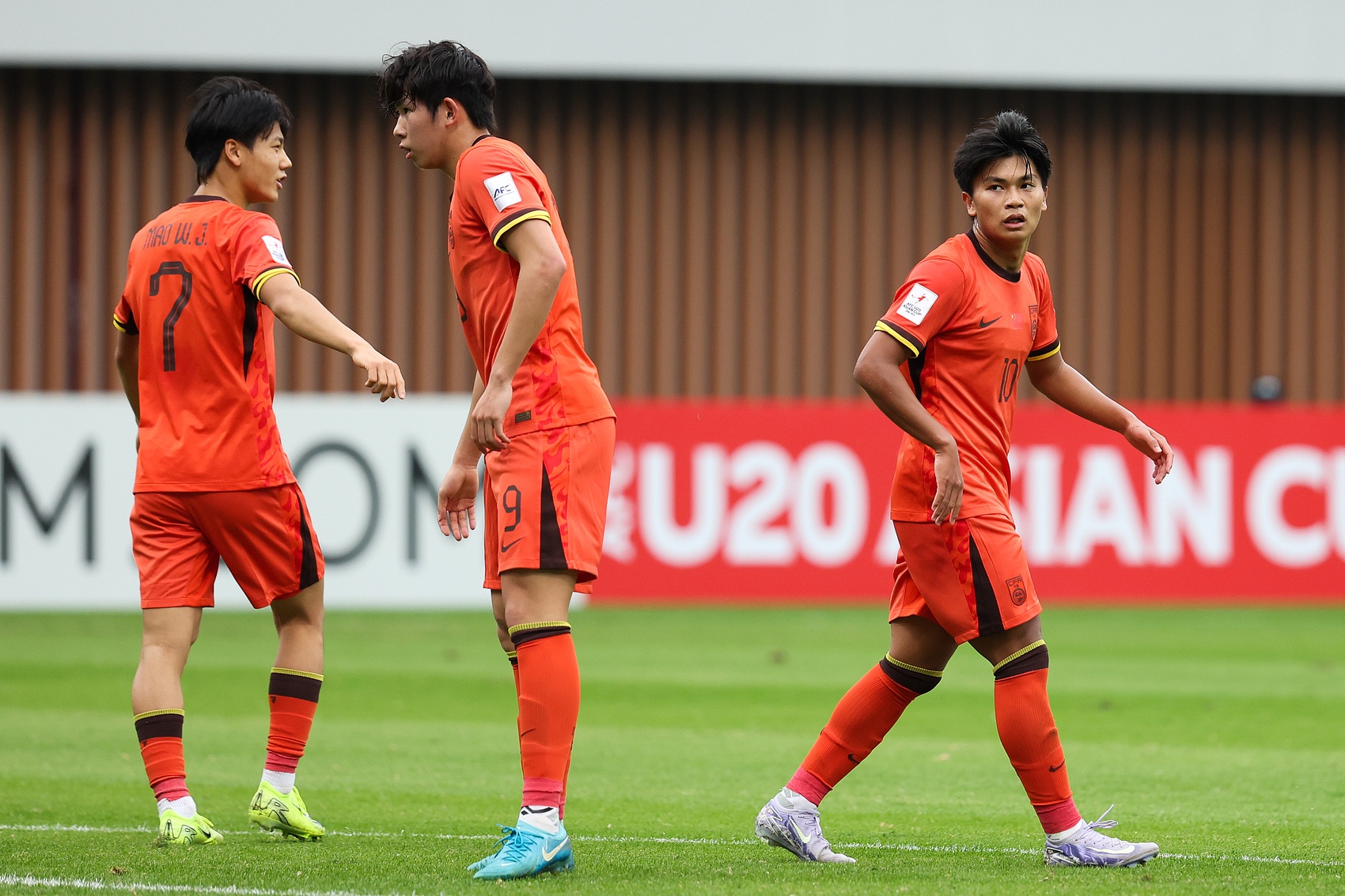 在各个俱乐, amp 在各个俱乐, amp